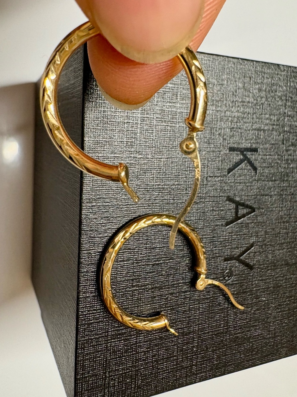 KAY 14K Yellow Gold 20mm x 2mm Classic Hoop Earrings